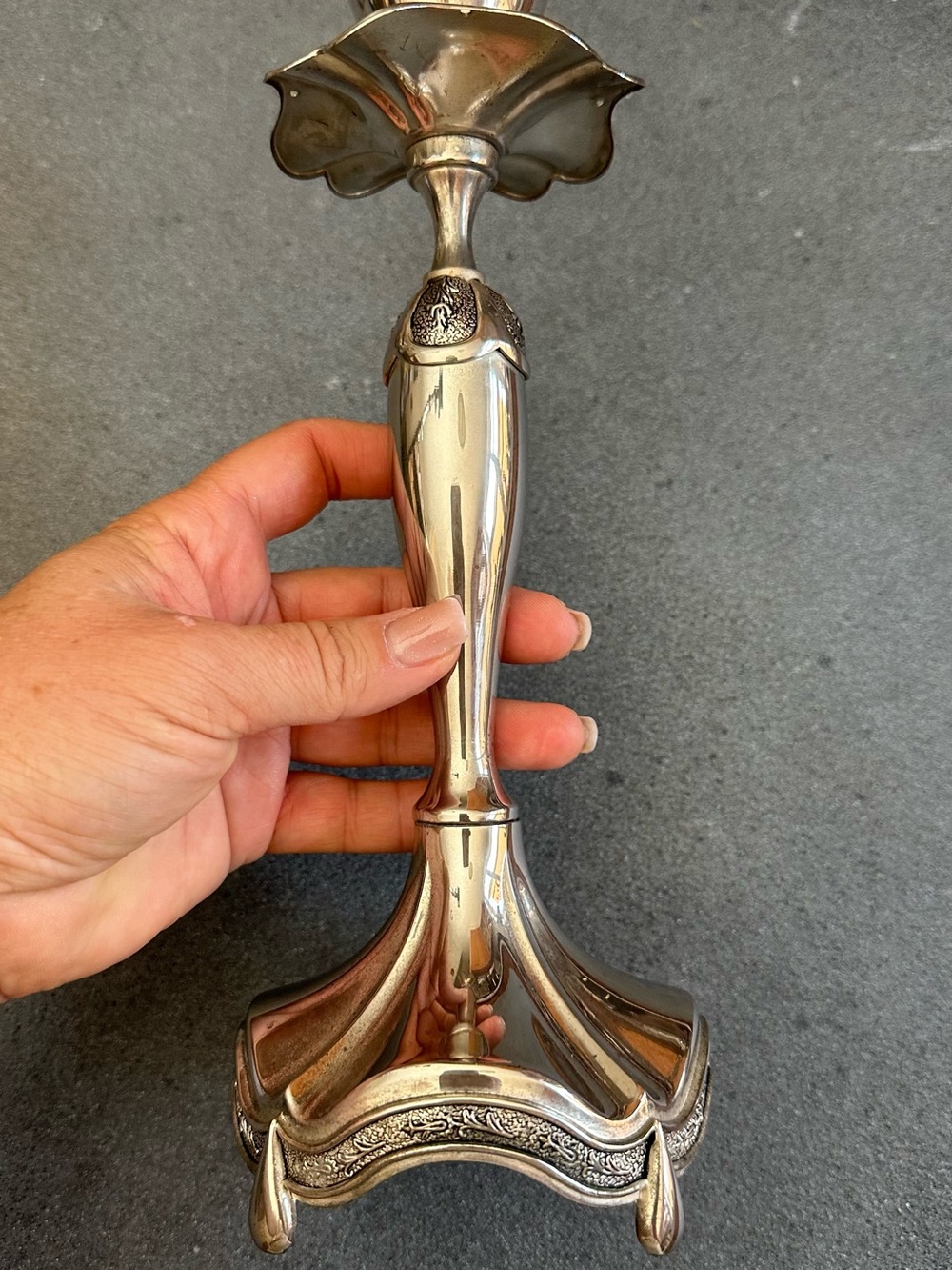 FLORAL SILVER-PLATED CANDLESTICKS - Picture 5 of 10